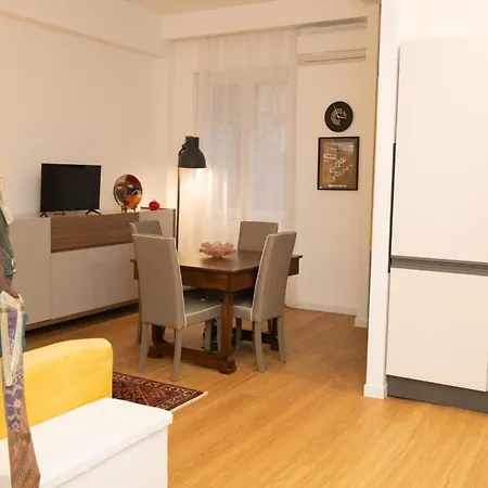 Via Minzoni 26 * קוסנזה