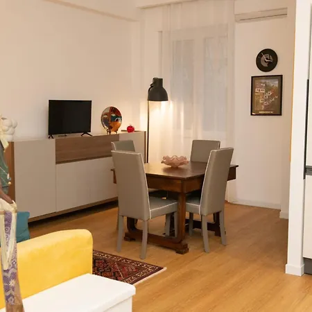 Via Minzoni 26 Apartament *