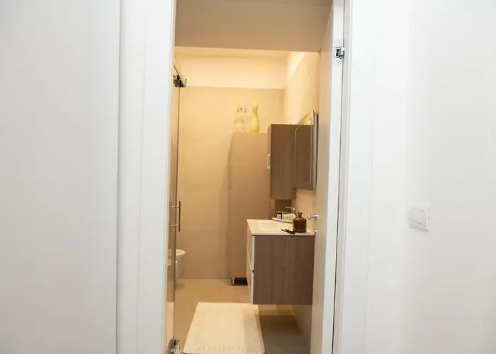 Via Minzoni 26 * קוסנזה