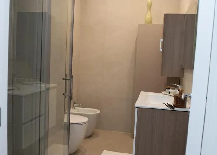 Via Minzoni 26 * קוסנזה